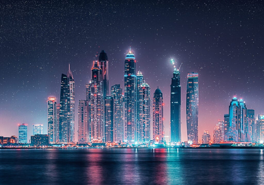 מגדלי מגורים חדשים בדובאי – דירות יוקרה למכירה בשוק תחרותי