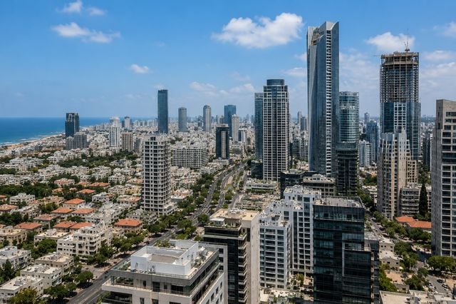 מדריך איך לא למכור נכס נדלן בהפסד רק בגלל לחצים שעולים בזמן מלחמה 
